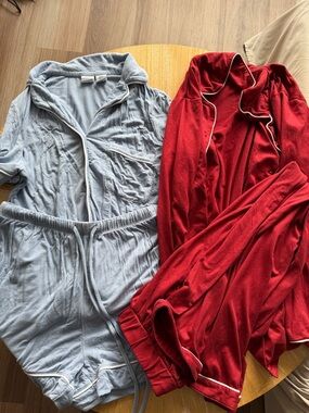 cupcakes & cashmere Light Blue Top with Subtle Texture